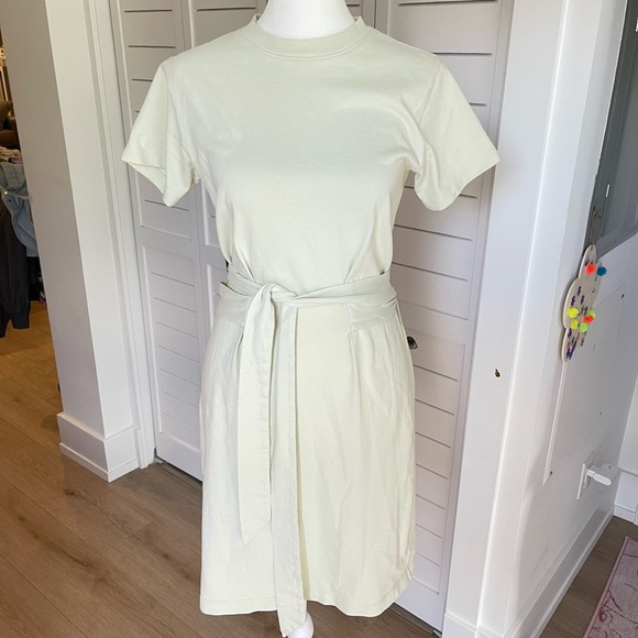 Vince Short Sleeve Waist Tie Cream Dress - Size XXS - Picture 4 of 7
